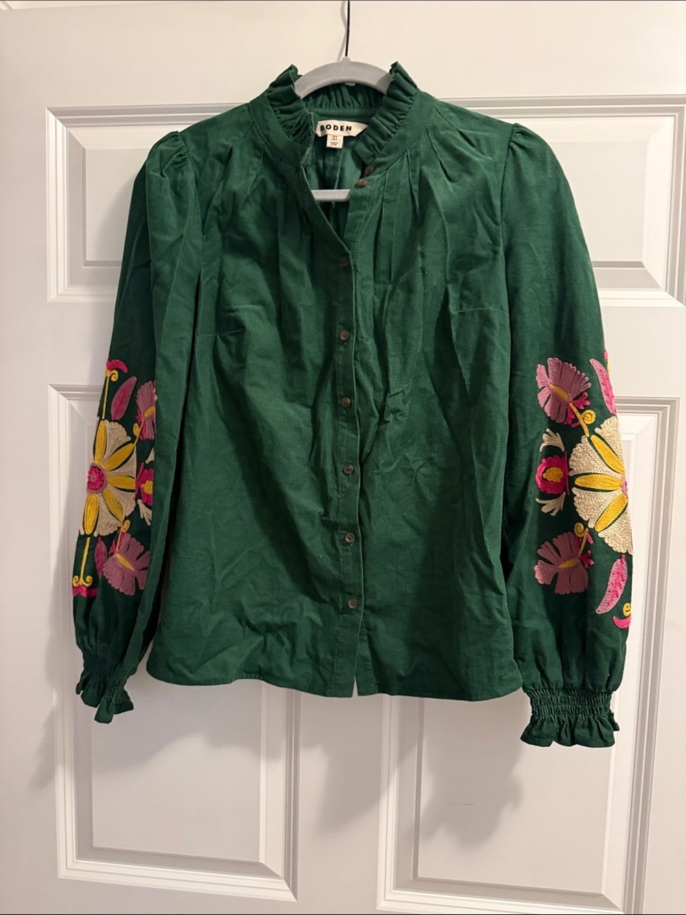 Boden Emerald Green Button-Front Blouse with Embroidered Sleeves